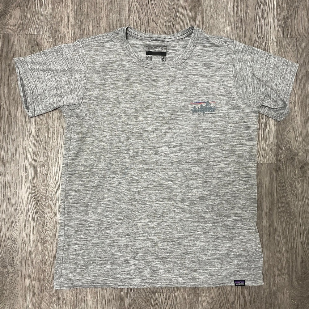 Patagonia Shirt Women Medium Grey Capilene Cool Daily Graphic Hiking Performance